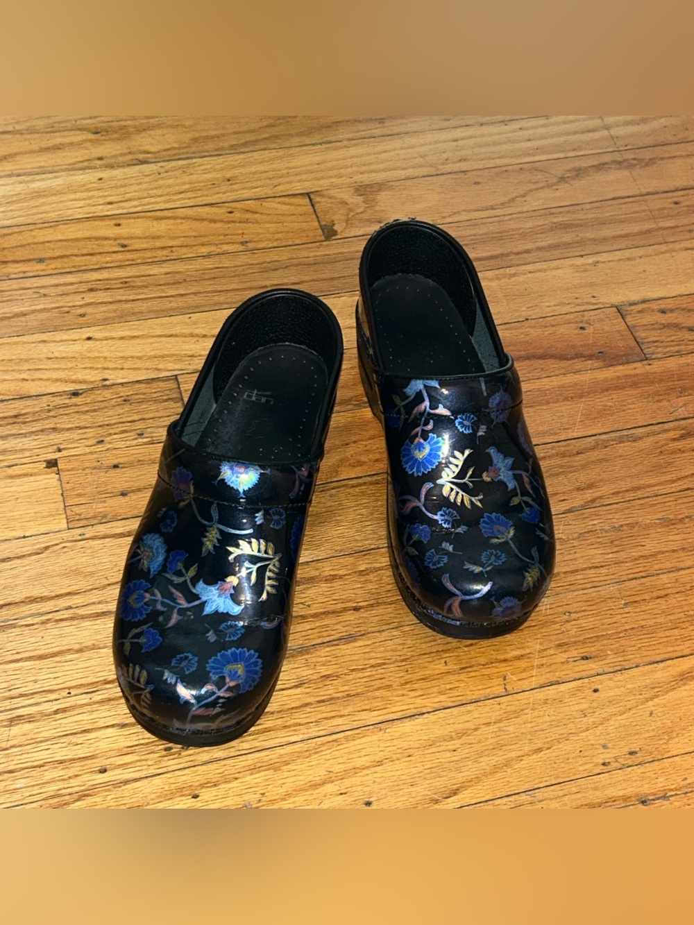Dansko Professional Clogs Blue Garden Patant Leather Glossy Black Blue Floral 37